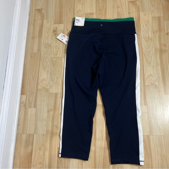 Old Navy - Active - Navy, Go-Dry Capri leggings, Women's a large Green NWT - Picture 7 of 7